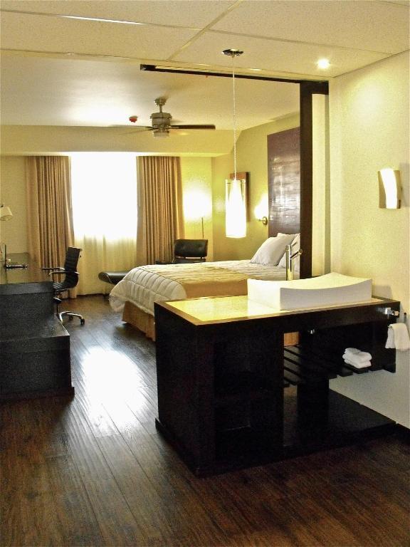 L Hotel Mexicali Quarto foto